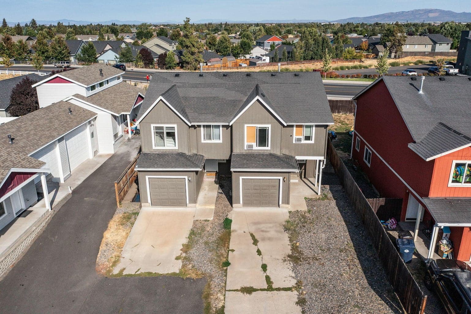 Photo of 1125 27th 3 of 40
