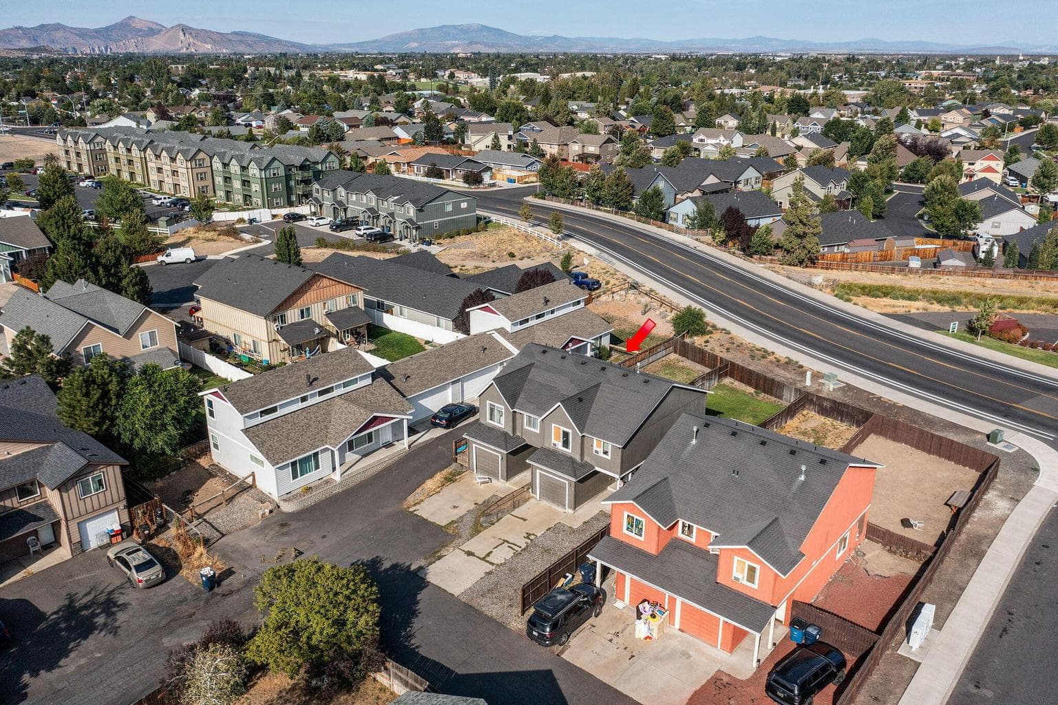Photo of 1125 27th 4 of 40