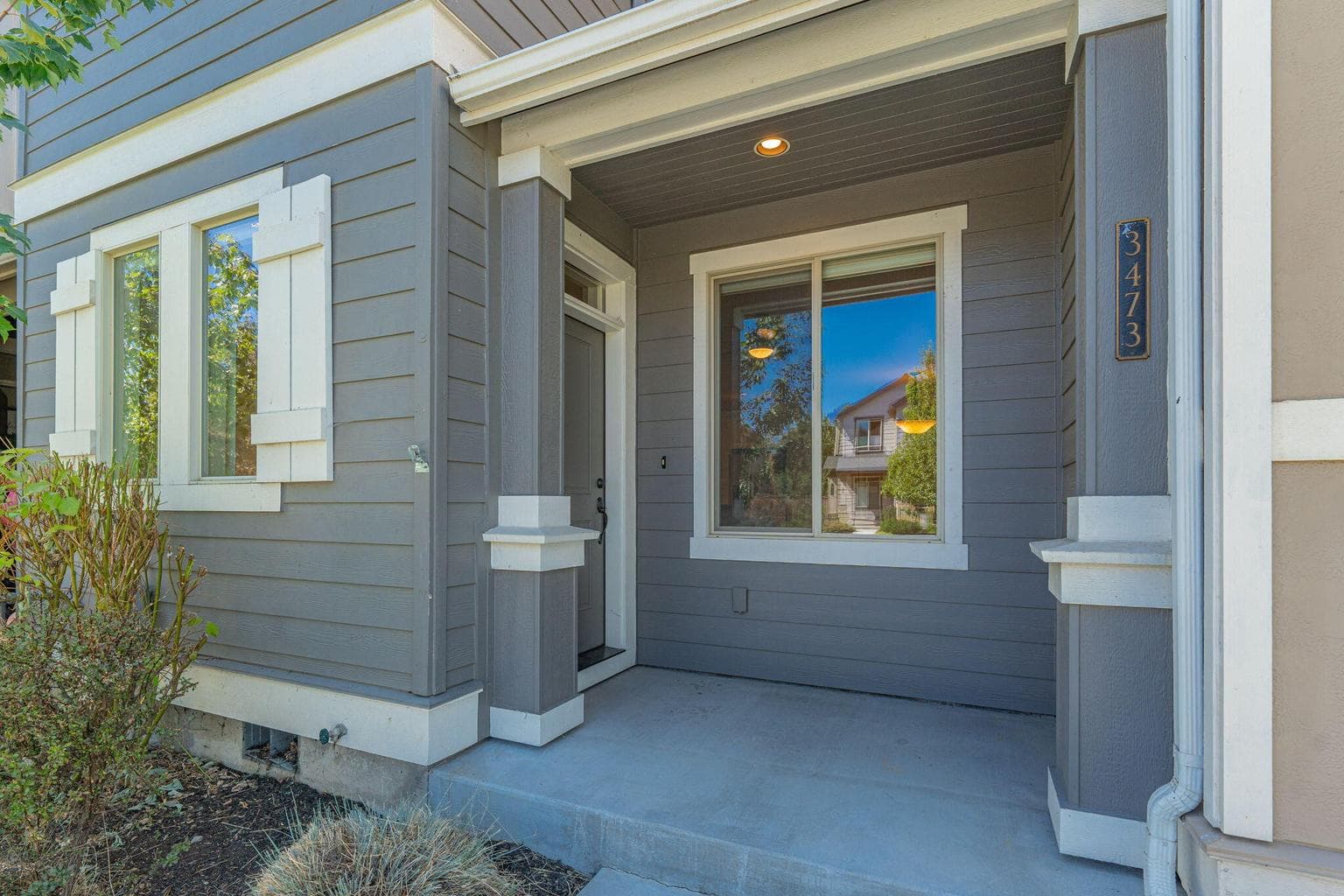 Photo of 3473 28th 2 of 23