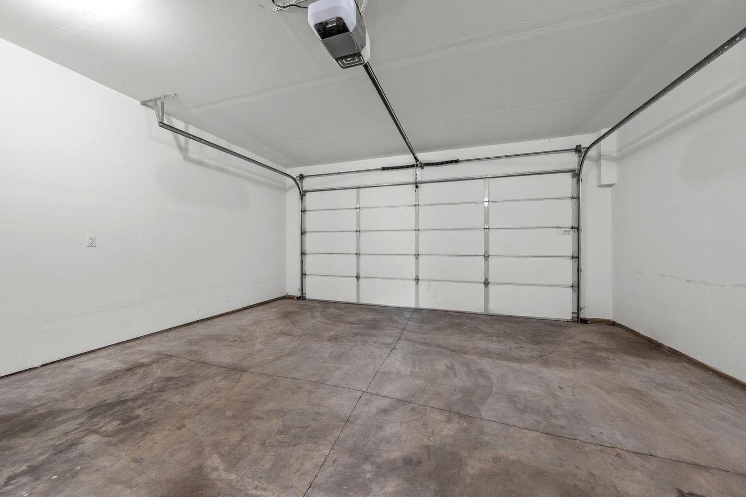 Photo of 3473 SW 28th Street 23 of 23