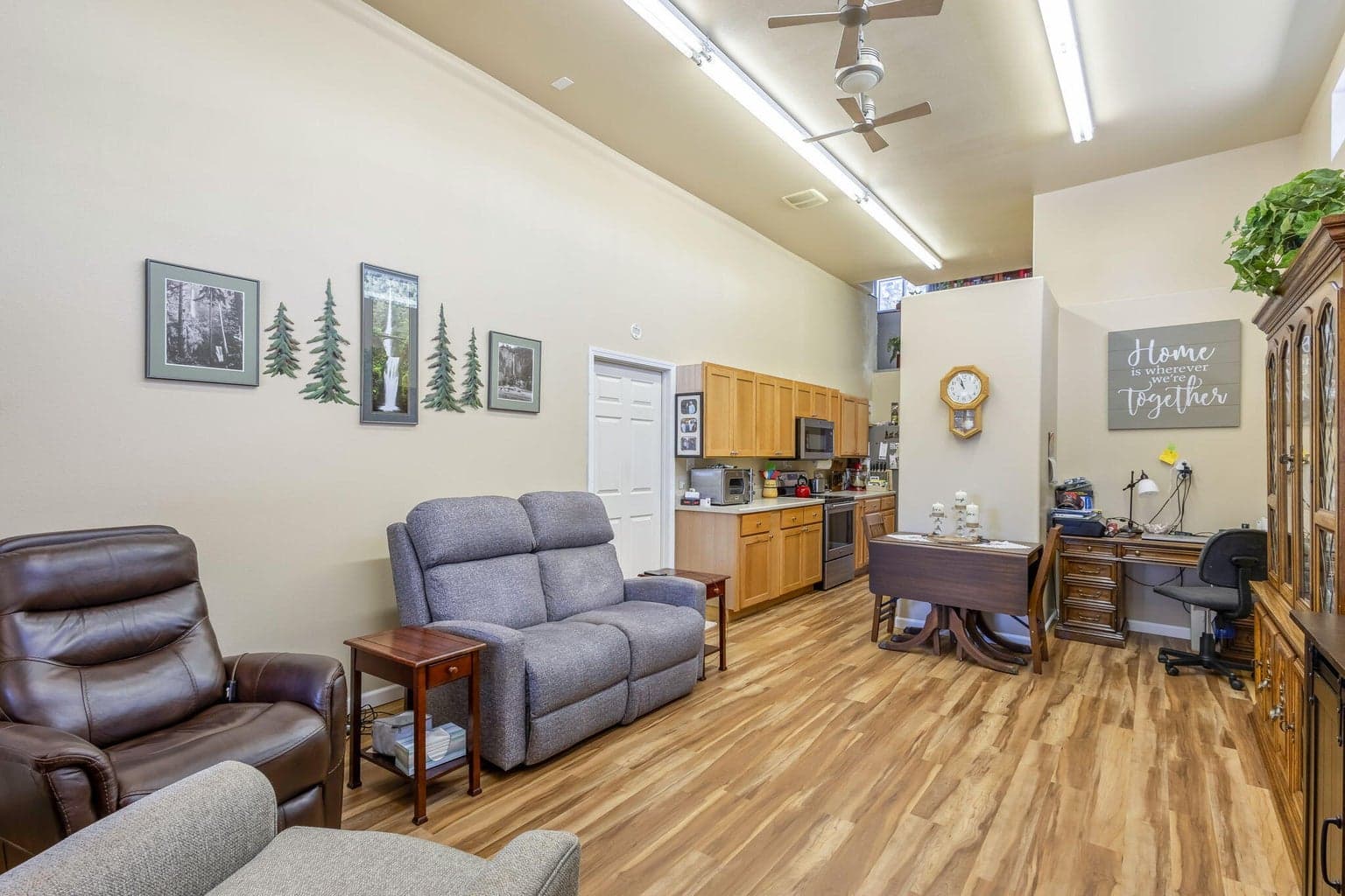 Photo of 6240 SW Harvest Avenue 8 of 36