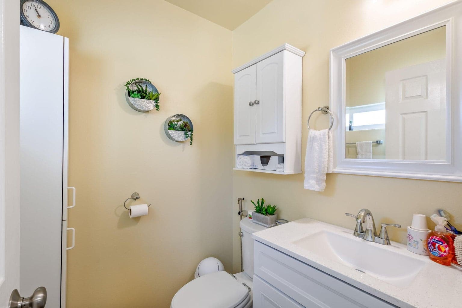 Photo of 6240 SW Harvest Avenue 13 of 36