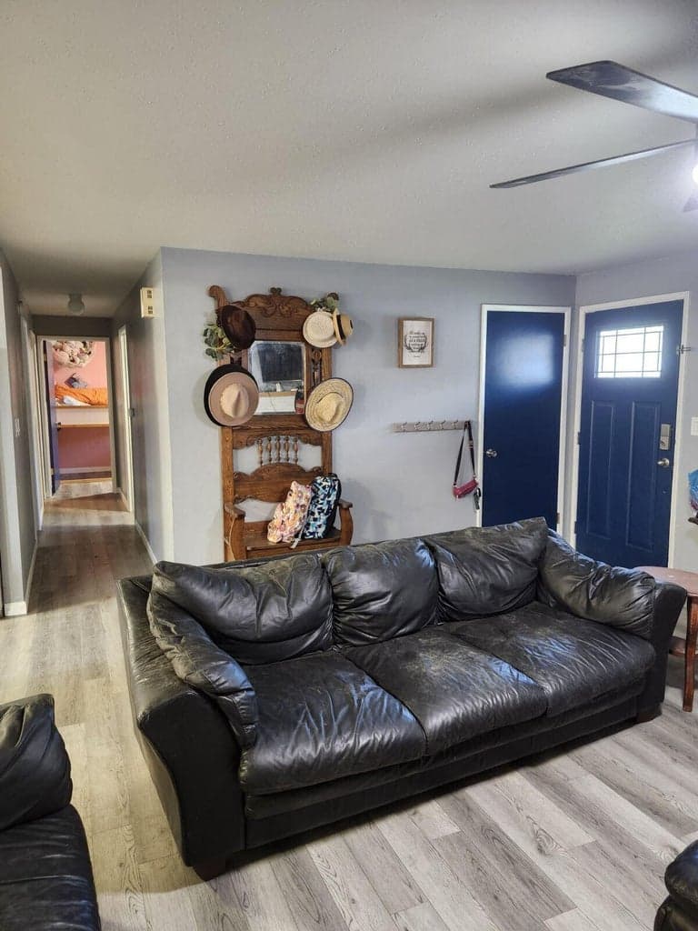 Photo of 907 SW 12th Street 6 of 17