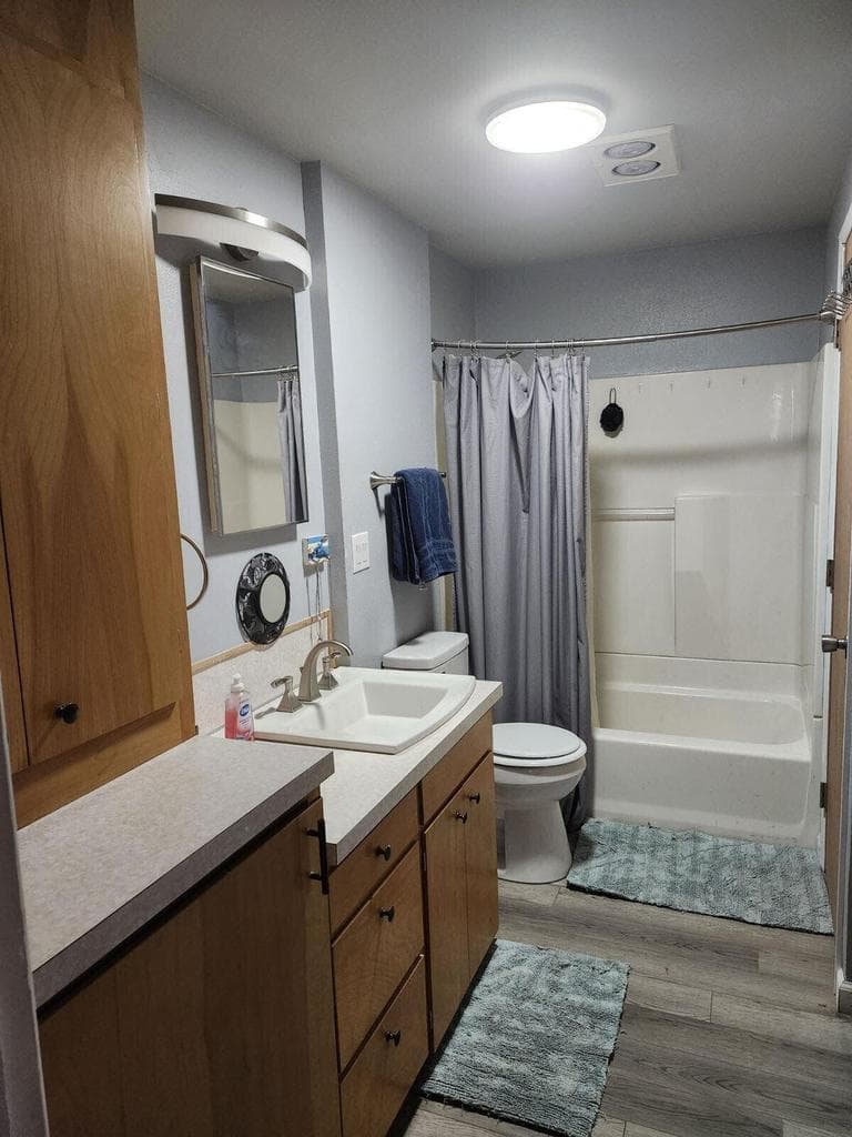 Photo of 907 SW 12th Street 9 of 17