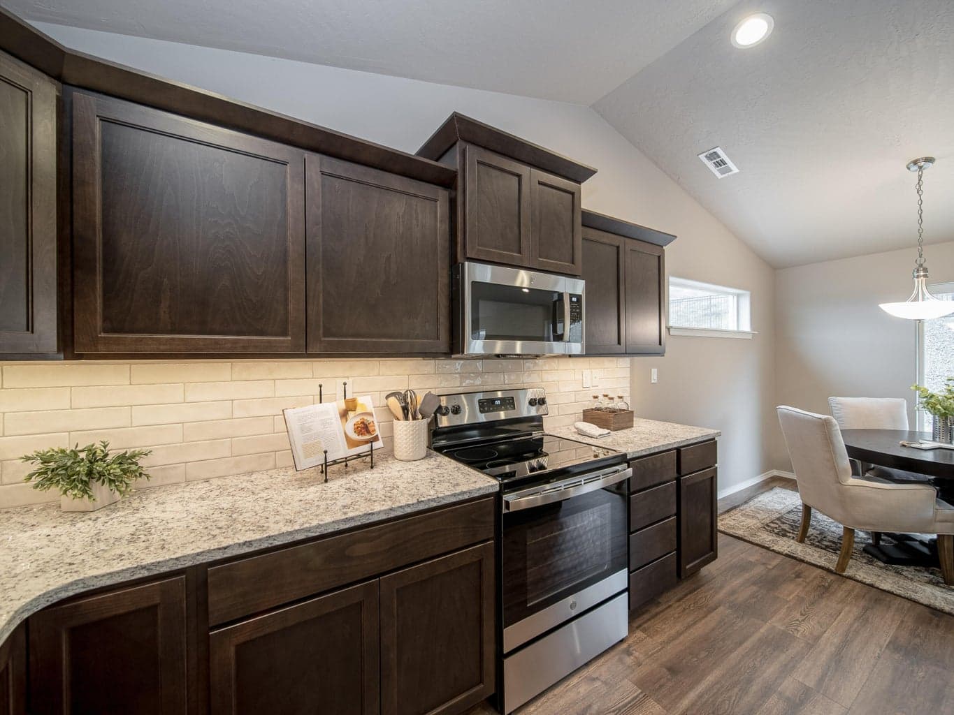 Photo of 3267 10th 5 of 13