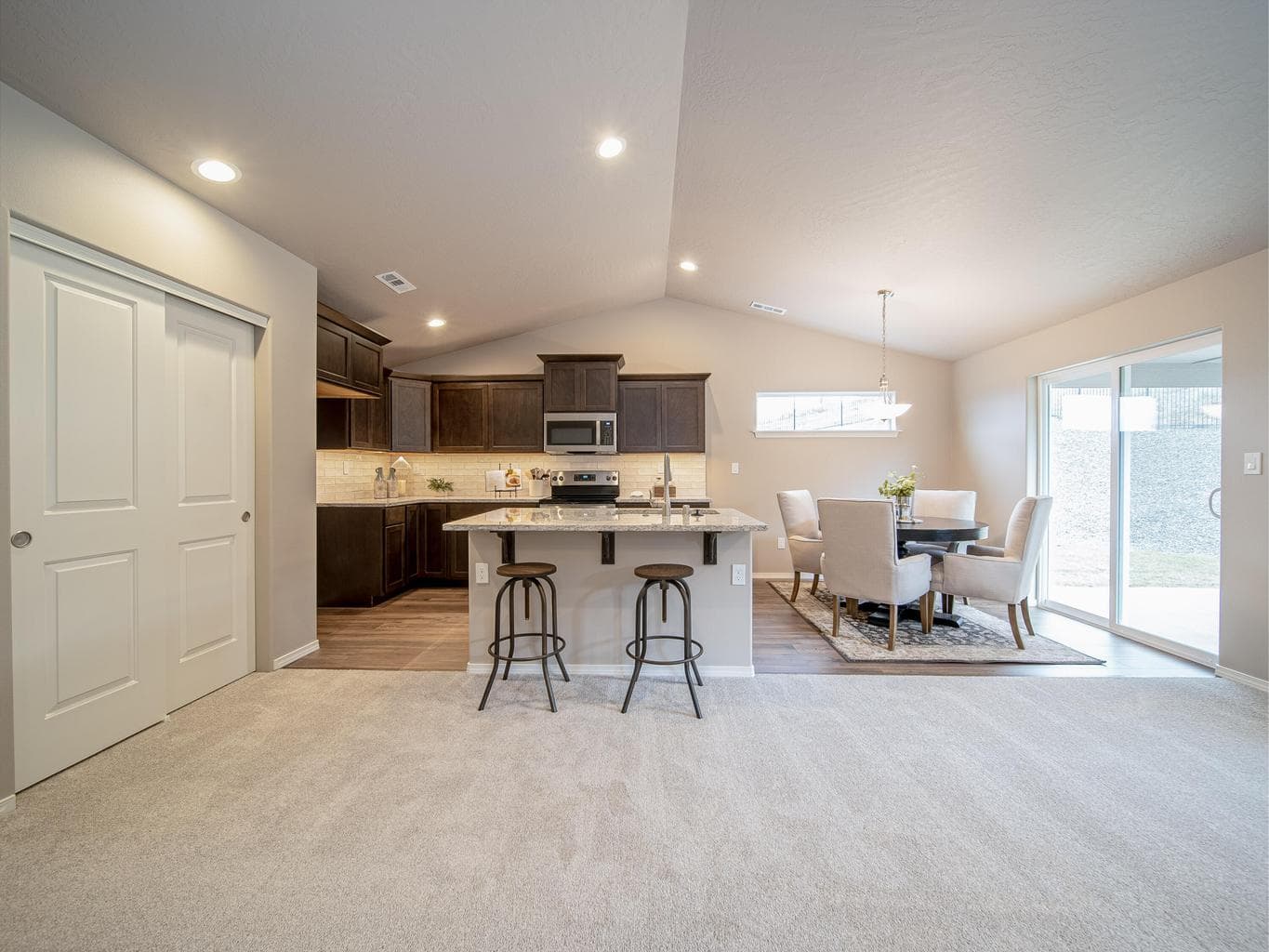 Photo of 3267 NW 10th Place NW 6 of 13
