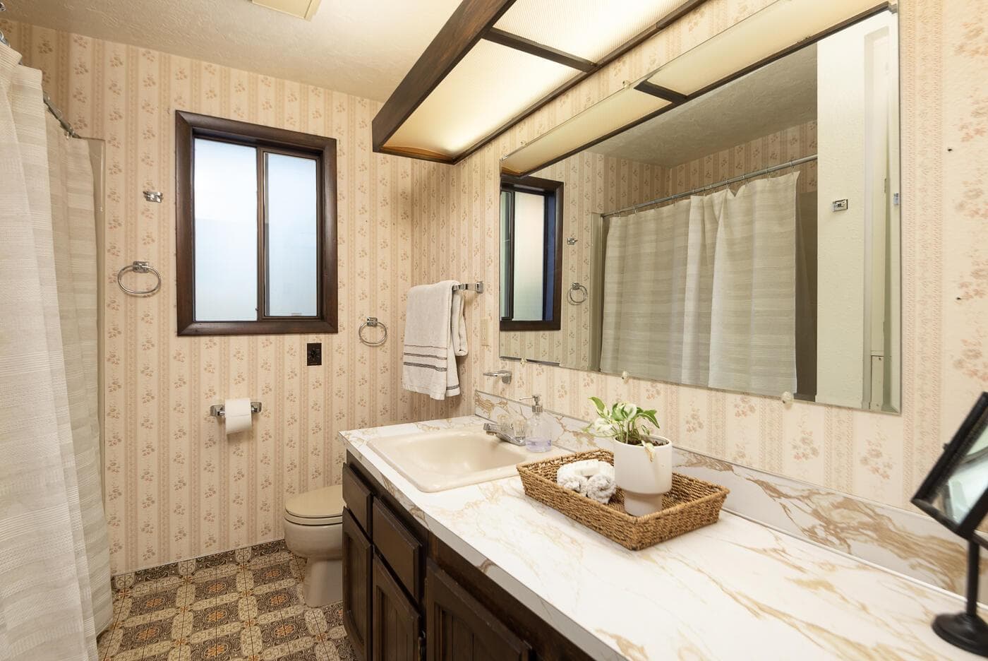 Photo of 3753 NW 25th Street 32 of 32
