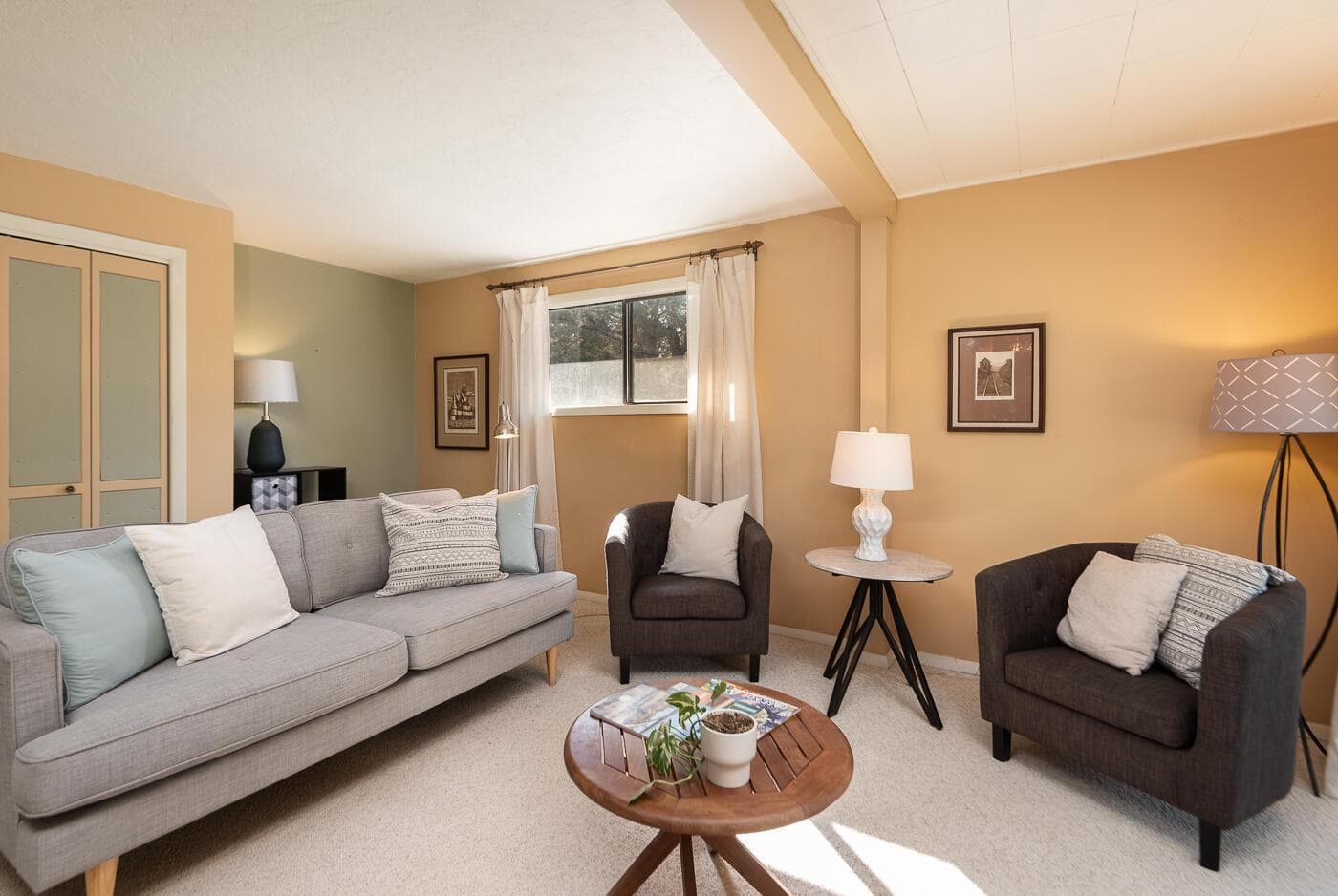 Photo of 3753 NW 25th Street 22 of 32