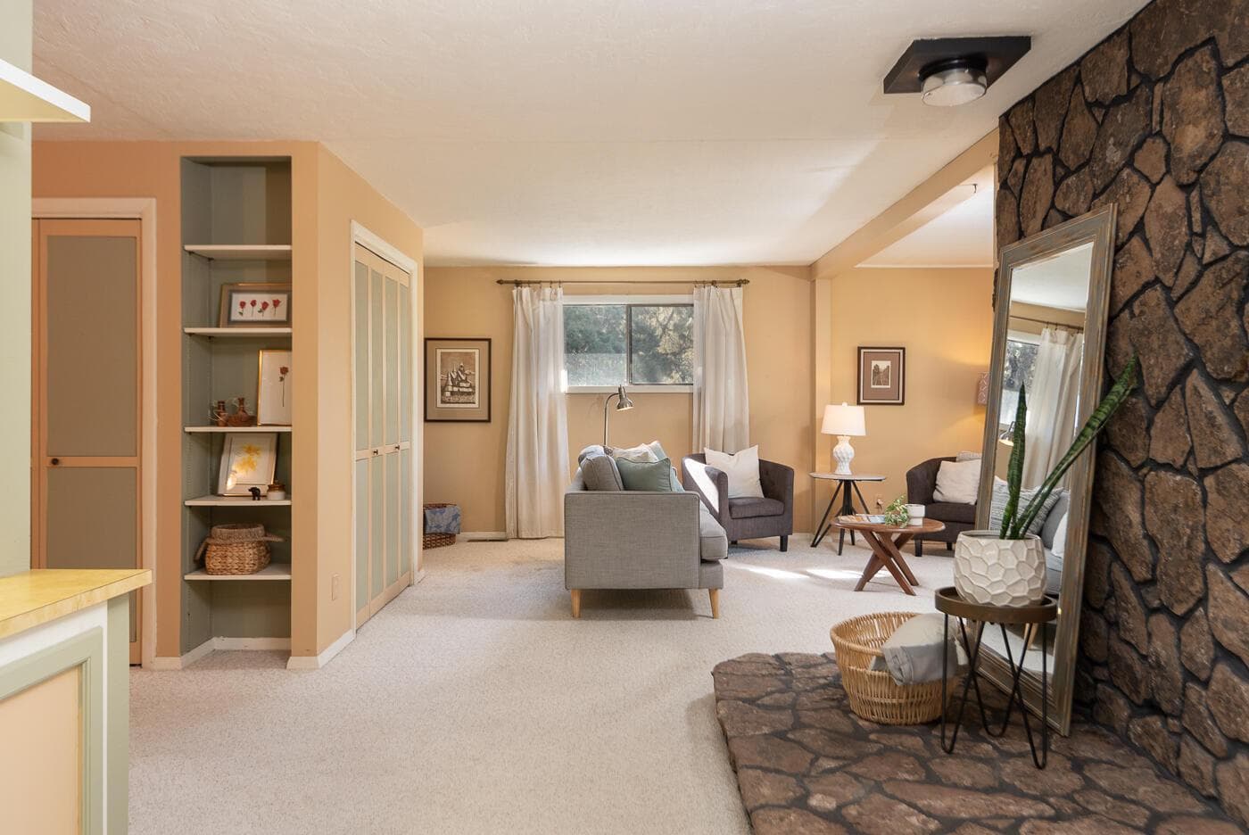 Photo of 3753 NW 25th Street 19 of 32