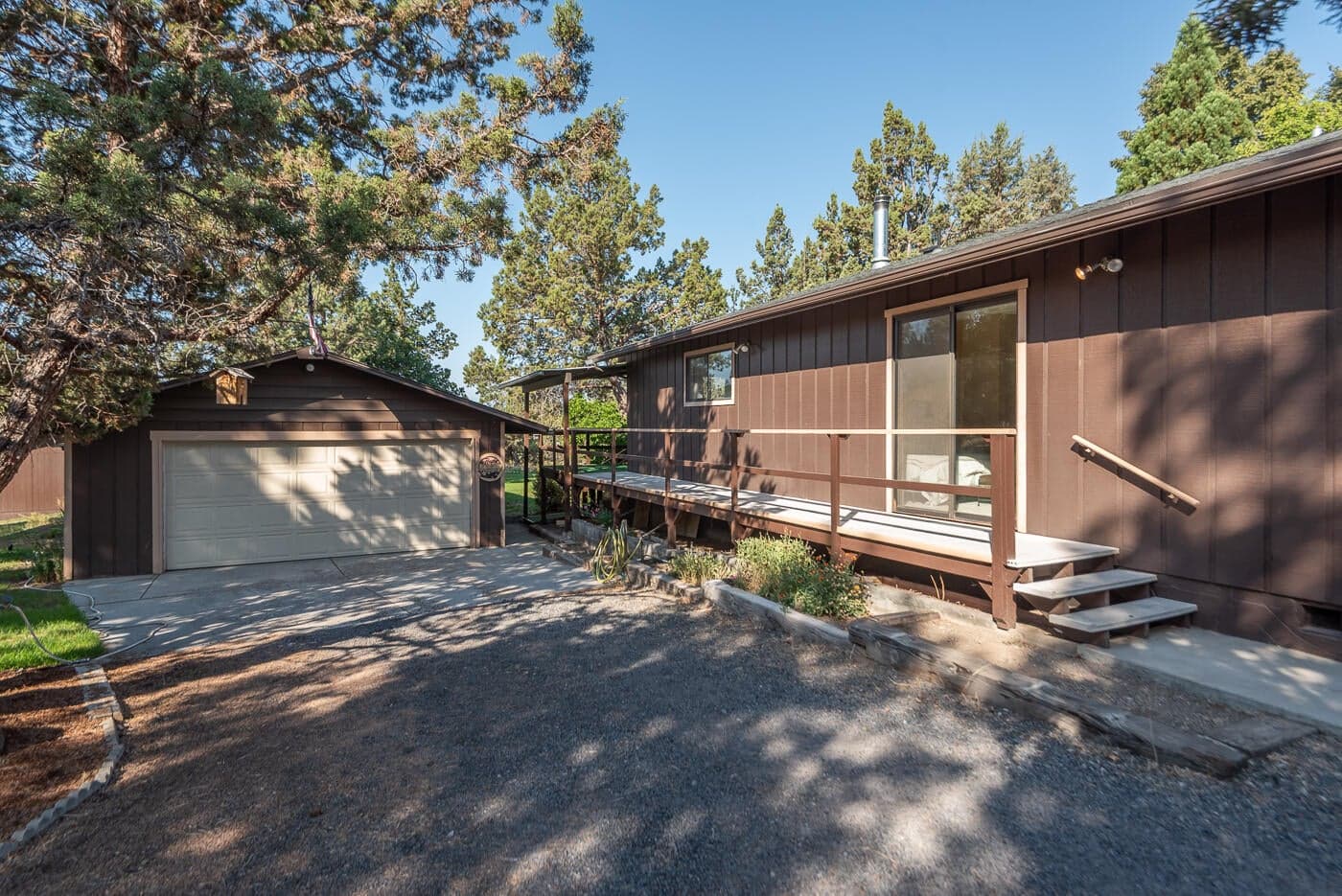 Photo of 3753 NW 25th Street 7 of 32