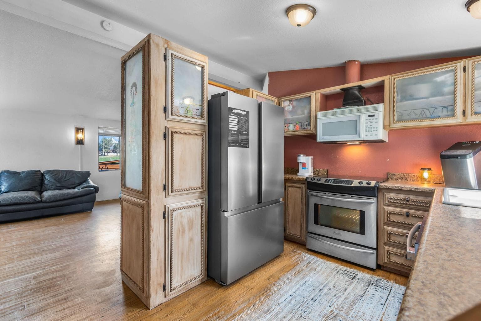 Photo of 5880 NW Kingwood Avenue 12 of 41
