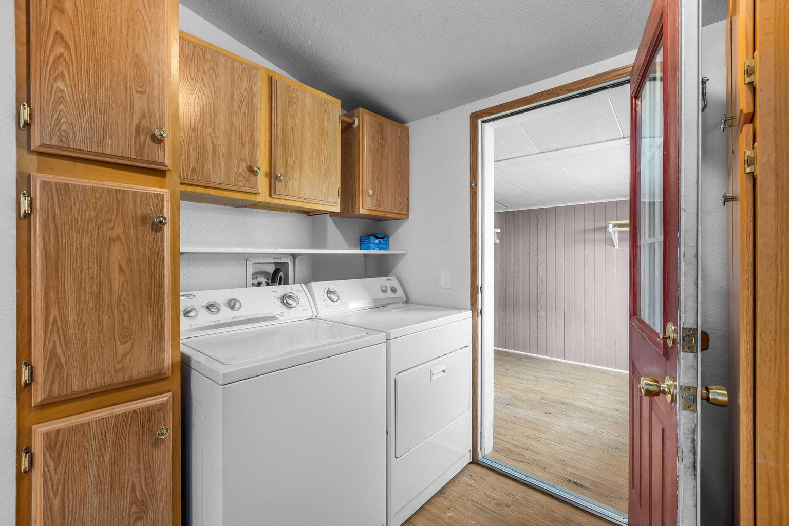 Photo of 5880 NW Kingwood Avenue 19 of 41