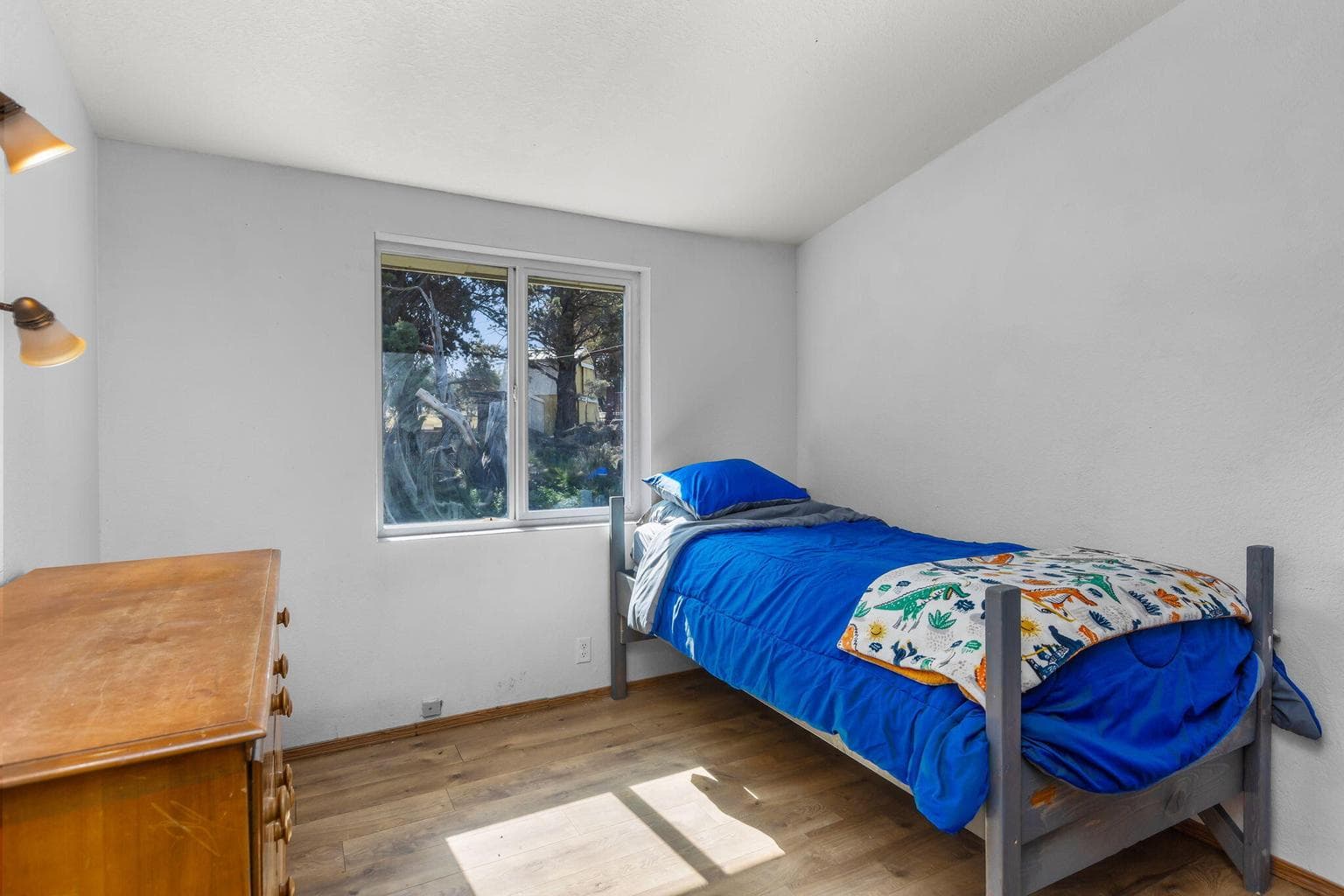 Photo of 5880 NW Kingwood Avenue 26 of 41