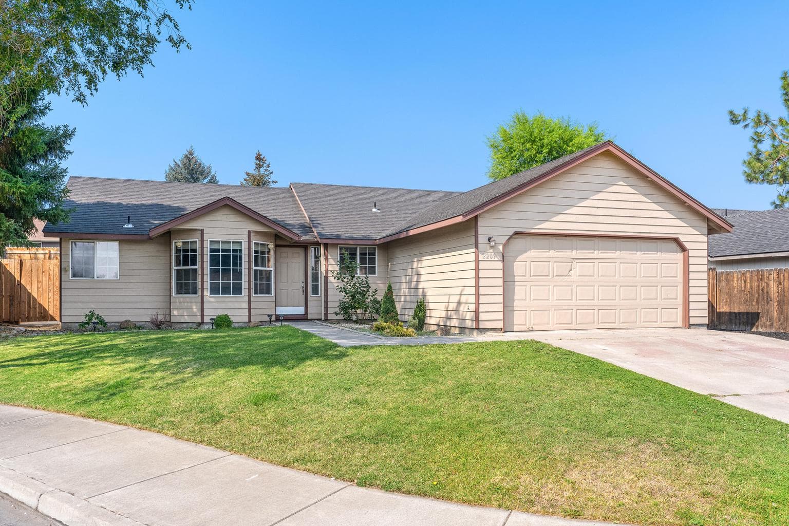 Photo of 2209 30th 1 of 29