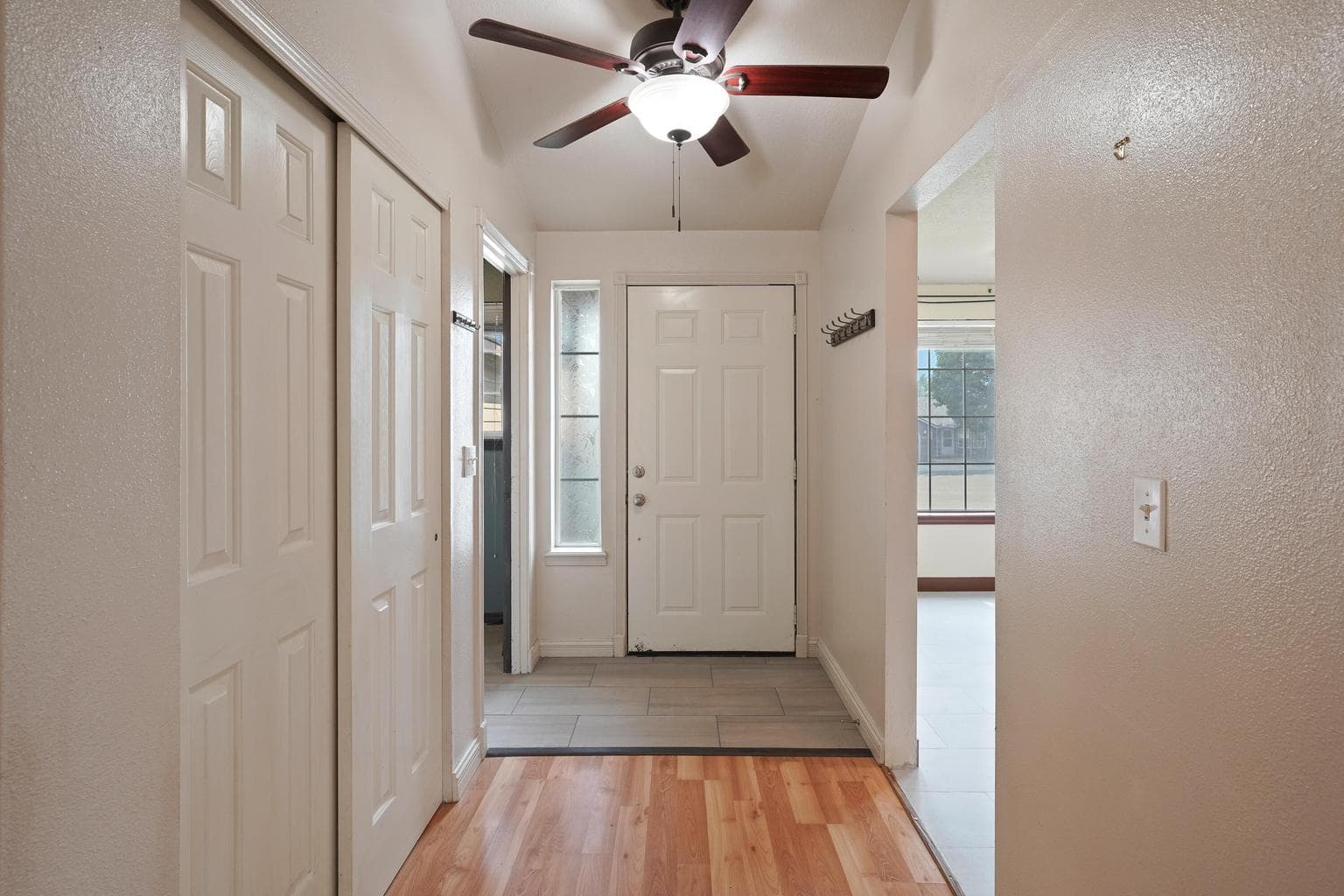 Photo of 2209 SW 30th Court 10 of 29