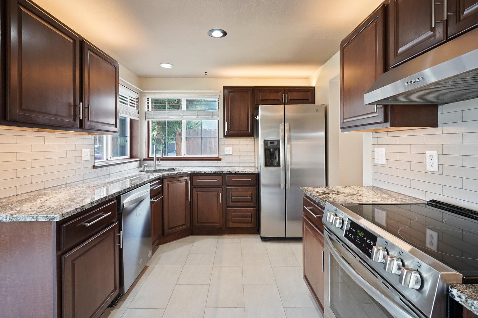 Photo of 2209 SW 30th Court 14 of 29