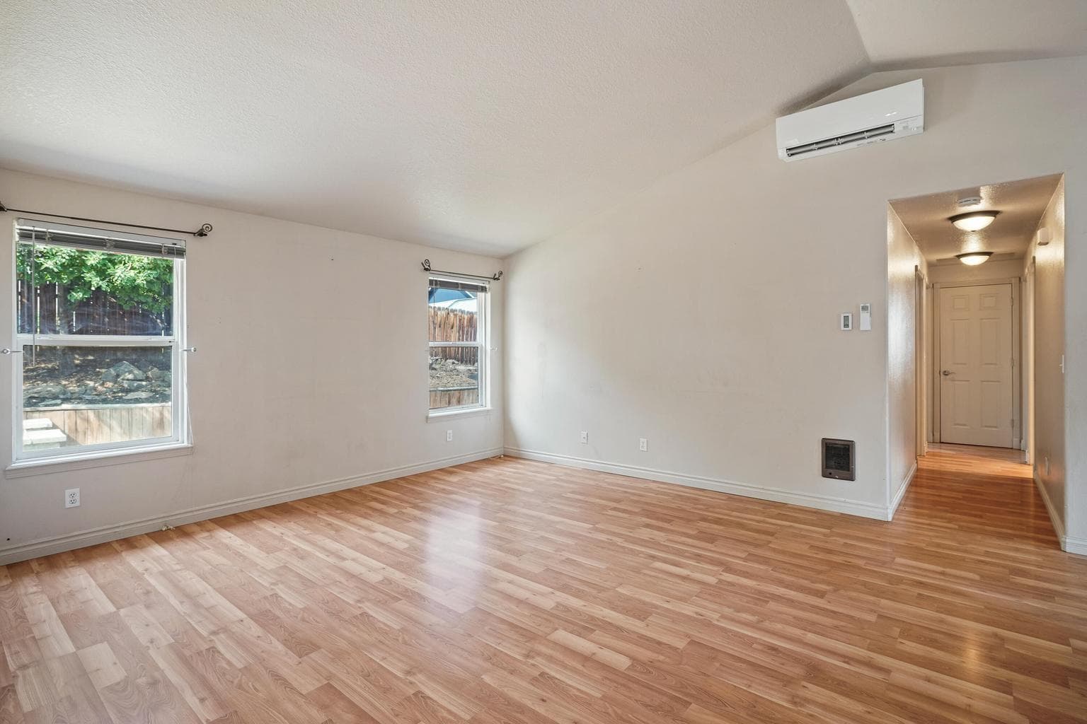 Photo of 2209 SW 30th Court 18 of 29