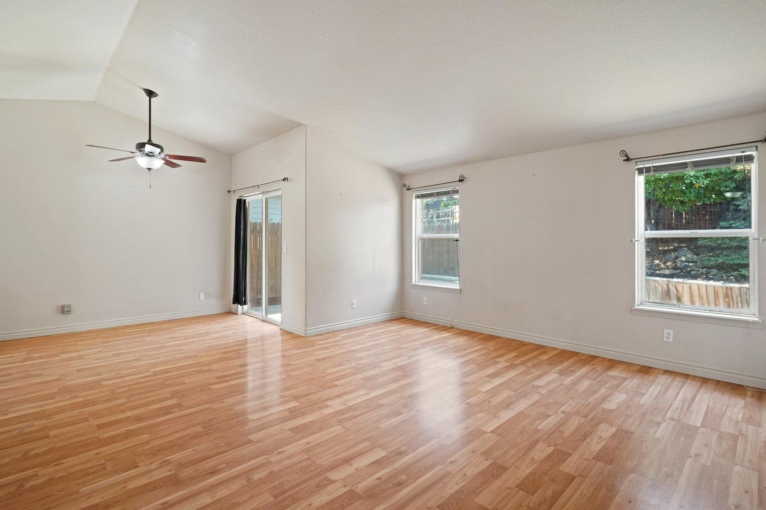 Photo of 2209 SW 30th Court 19 of 29