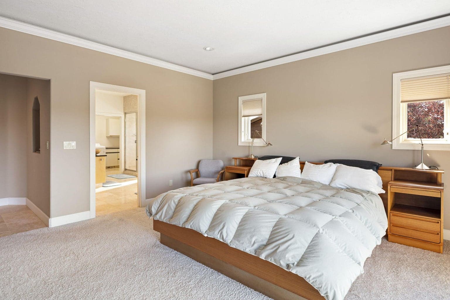 Photo of 6322 NW Atkinson Avenue 27 of 61