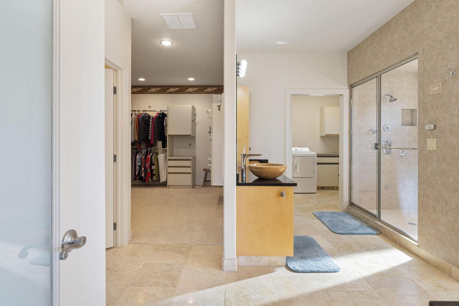 Photo of 6322 NW Atkinson Avenue 28 of 61