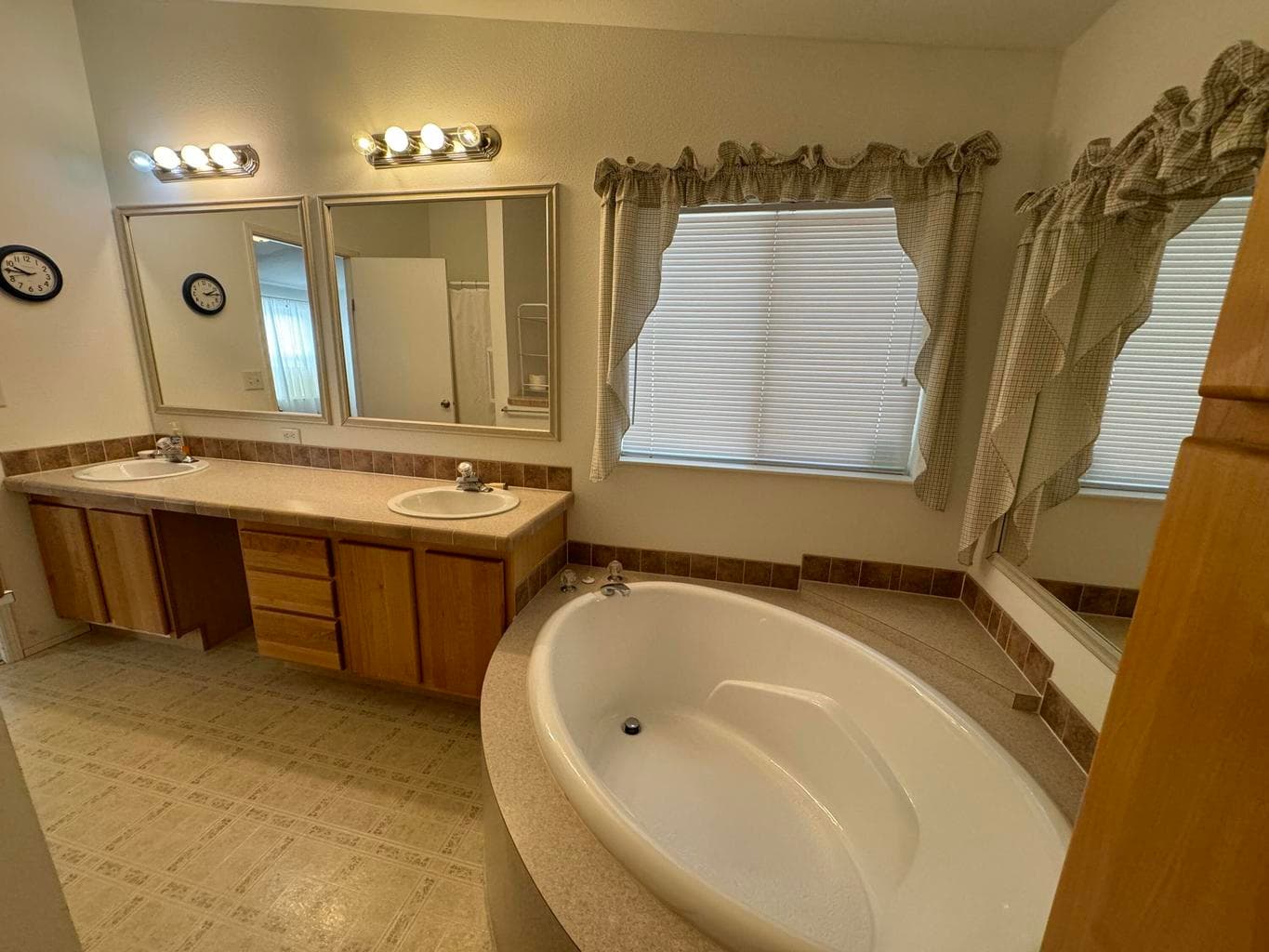 Photo of 148728 Snuffy Drive 30 of 37