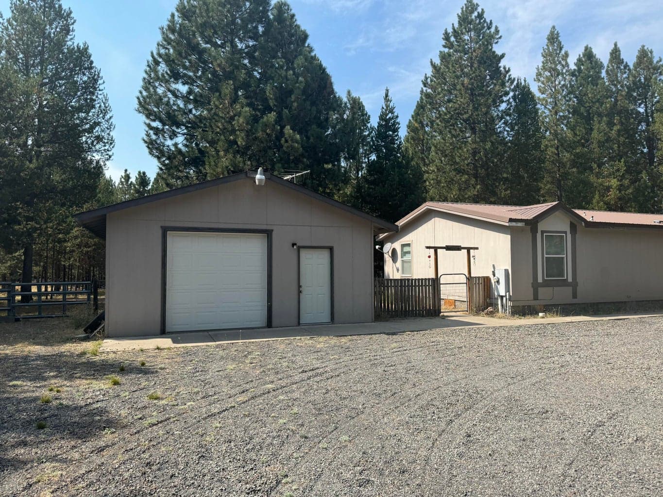 Photo of 148728 Snuffy Drive 2 of 37