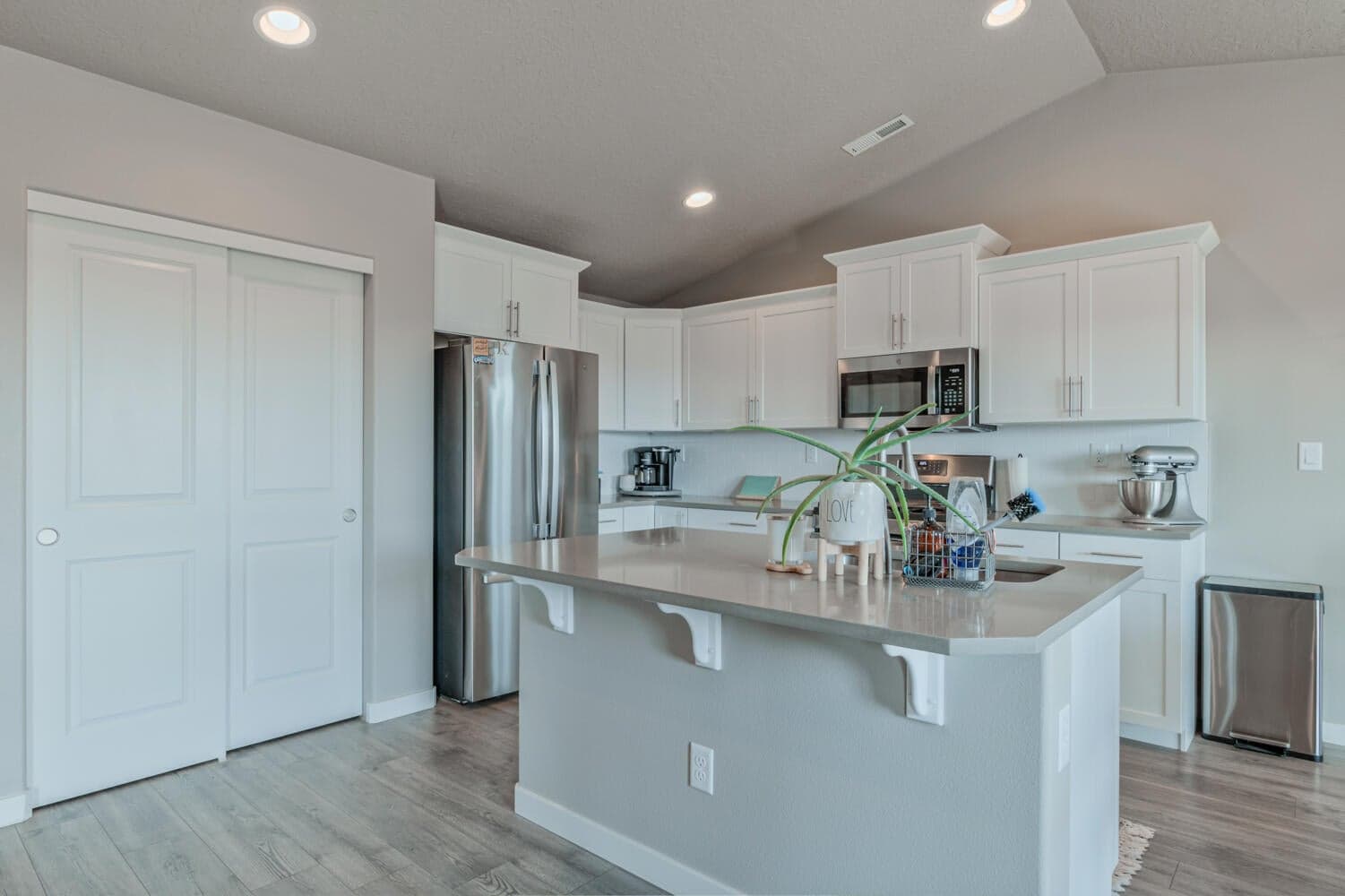 Photo of 3586 NW 9th Street 8 of 20