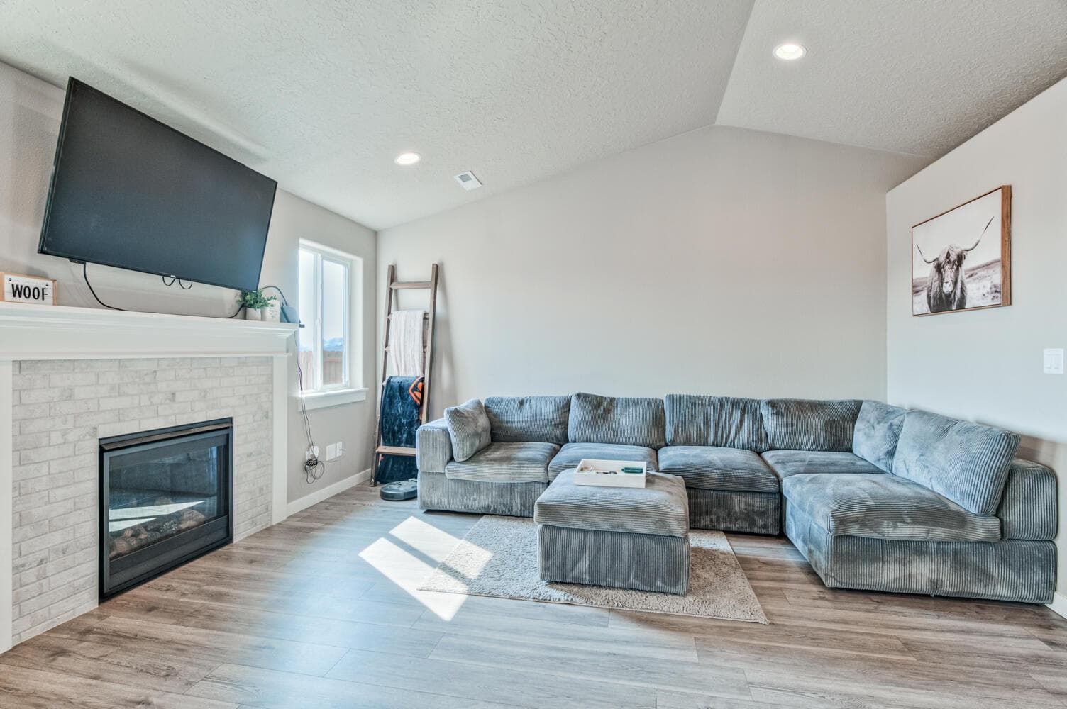 Photo of 3586 9th 4 of 20