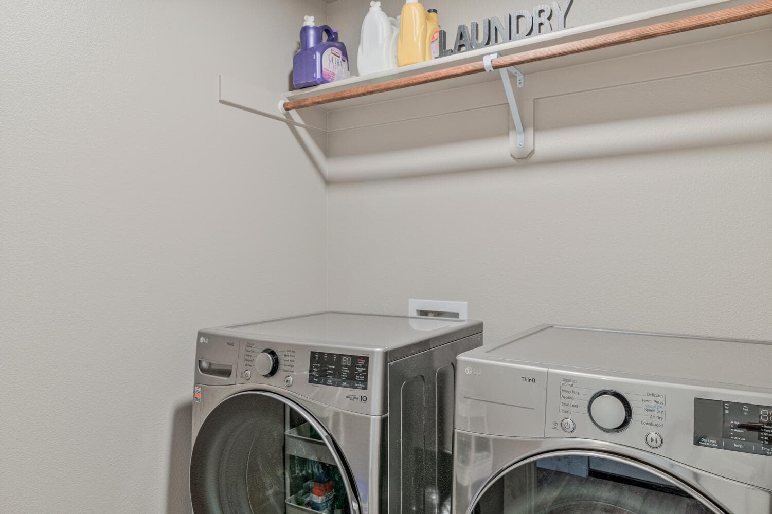 Photo of 3586 NW 9th Street 16 of 20