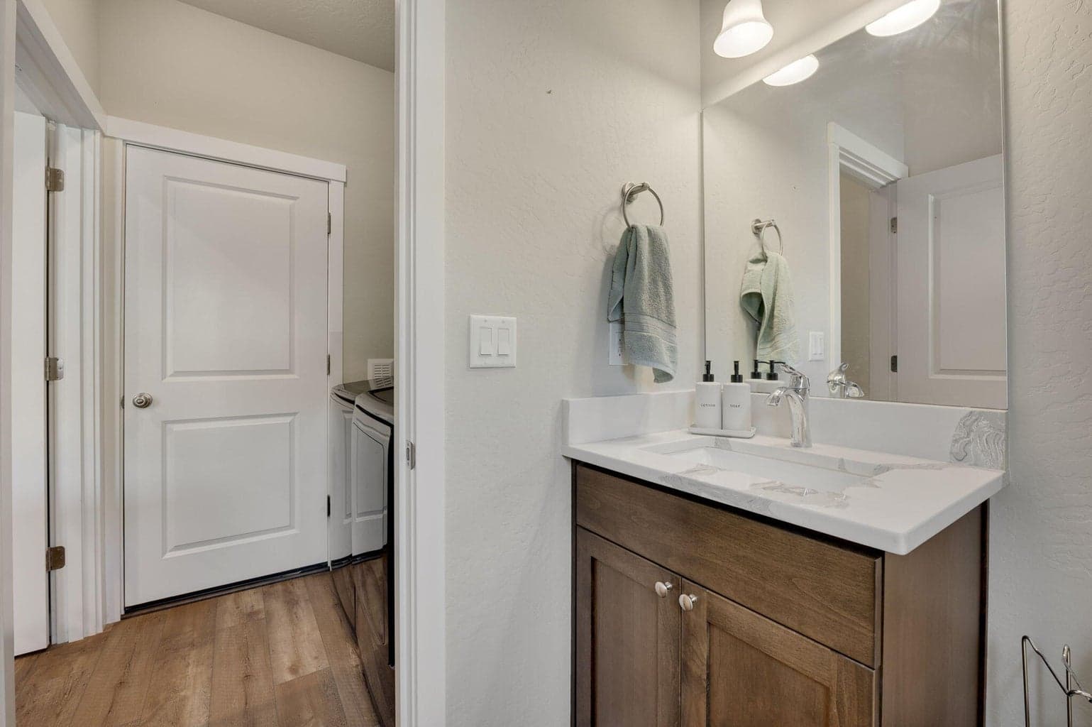 Photo of 745 NE Brookstone Drive 10 of 35