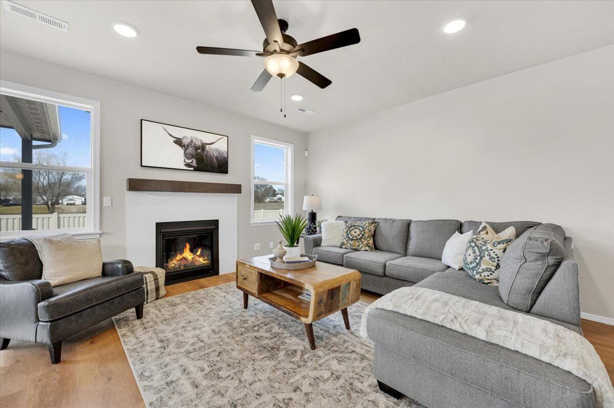 Photo of 3289 NW 10th Place 6 of 10