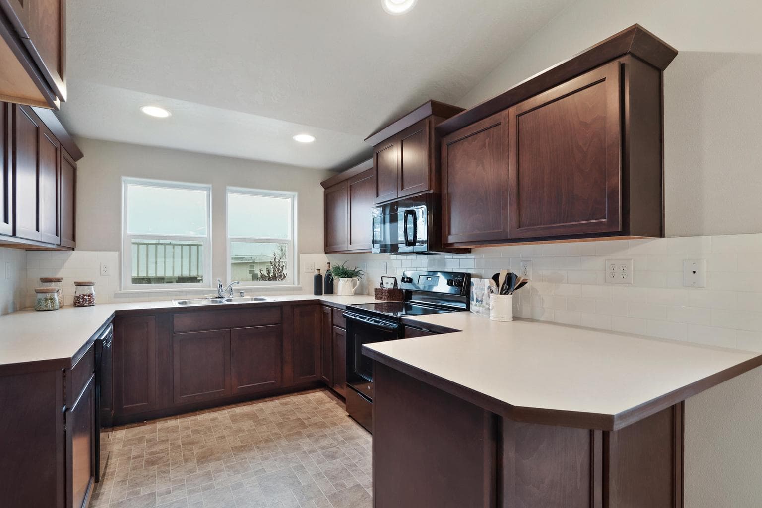 Photo of 3256 11th 5 of 7
