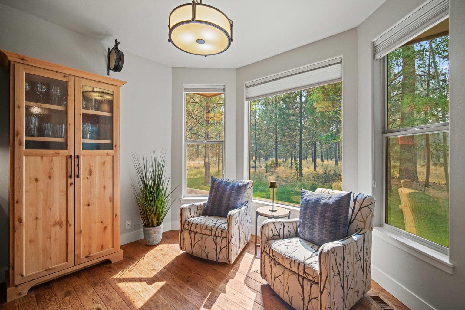 Photo of 17553 Forest Lane 14 of 67