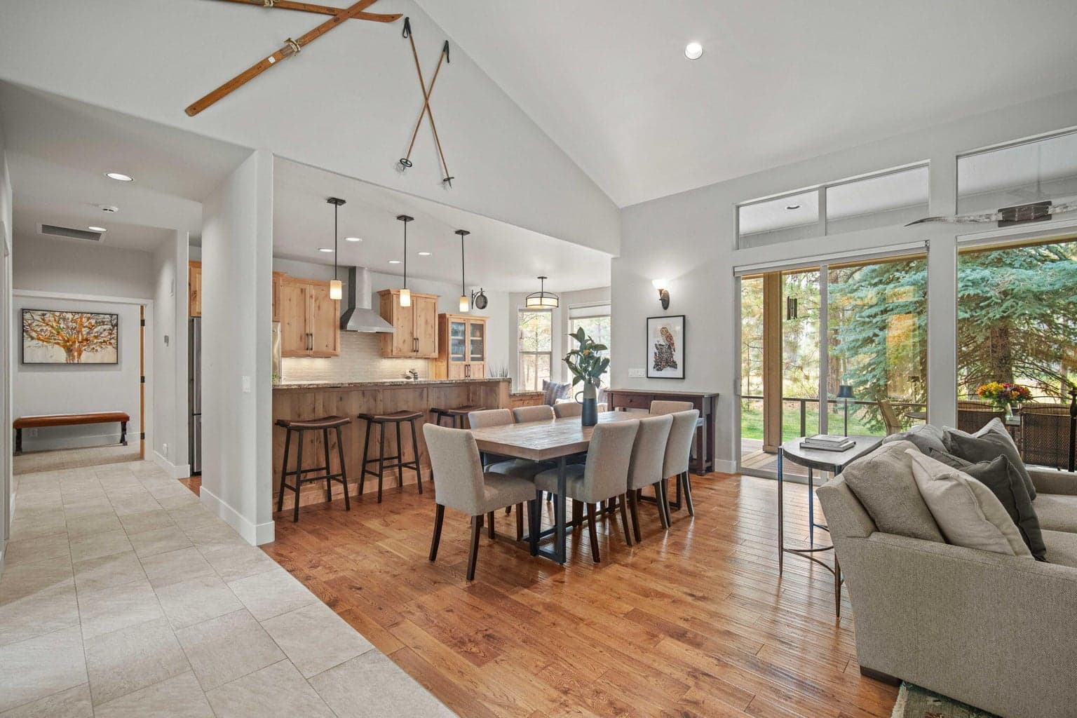 Photo of 17553 Forest Lane 24 of 67