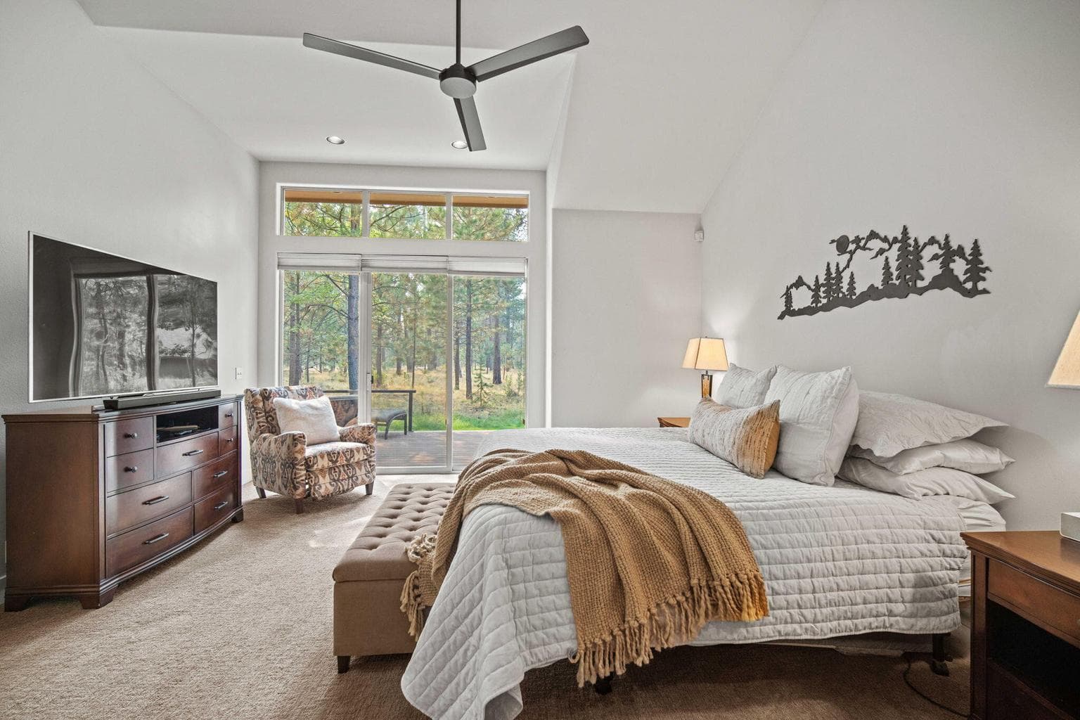Photo of 17553 Forest Lane 28 of 67