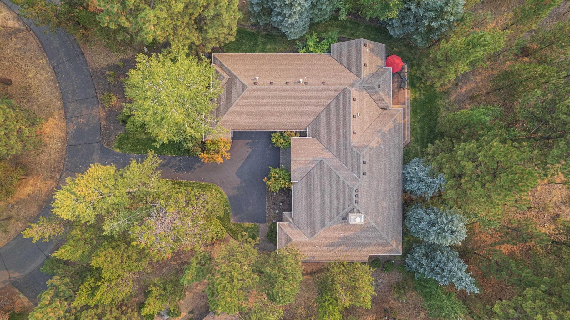 Photo of 17553 Forest Lane 61 of 67