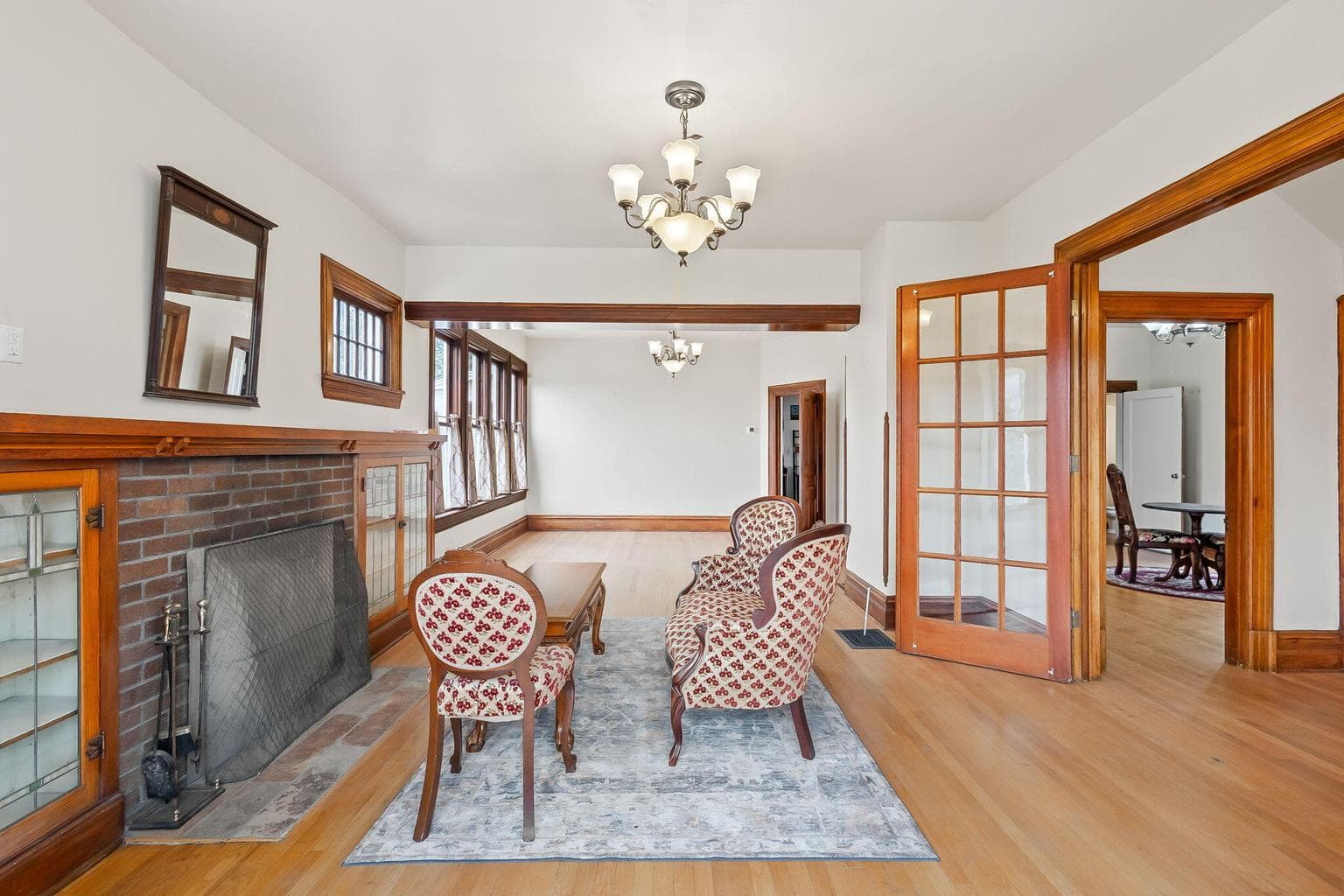 Photo of 305 NE 7th Street 7 of 70