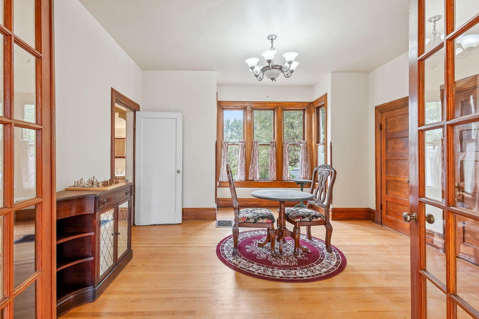 Photo of 305 NE 7th Street 9 of 70
