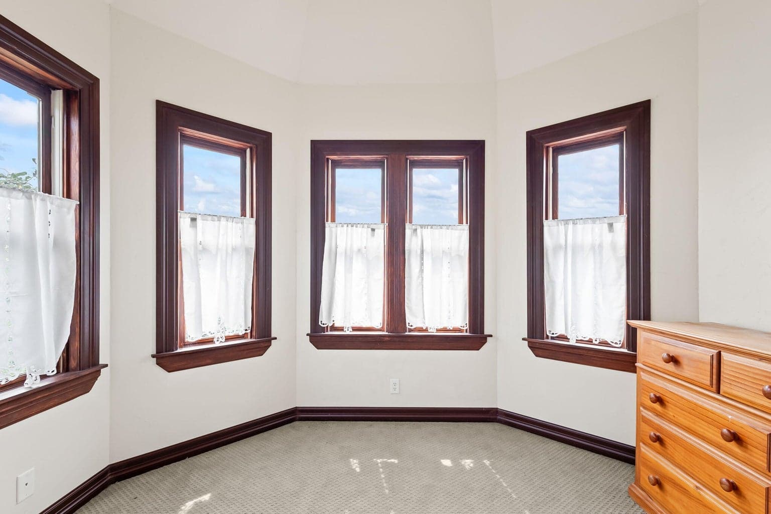 Photo of 305 NE 7th Street 24 of 70
