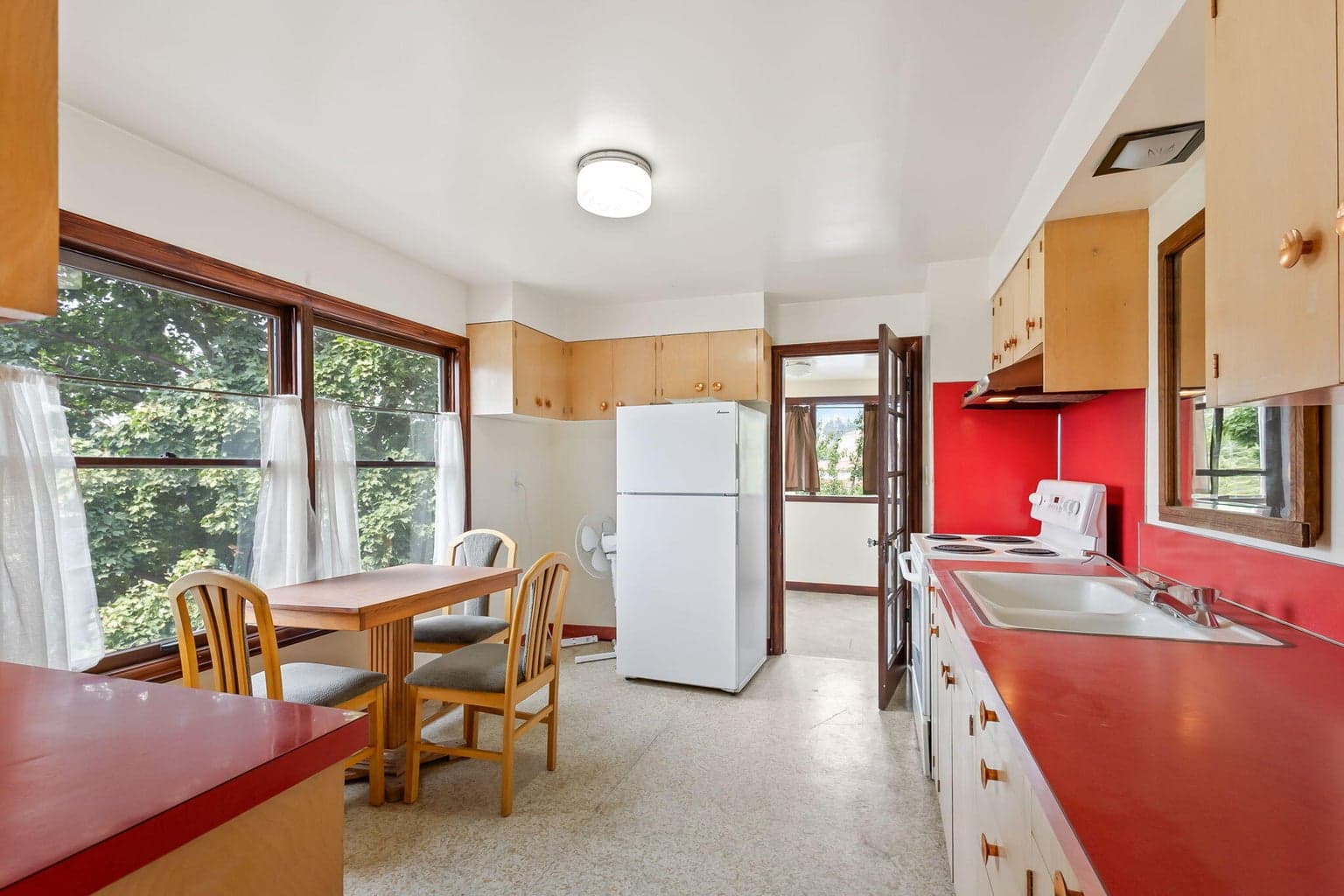 Photo of 305 NE 7th Street 27 of 70