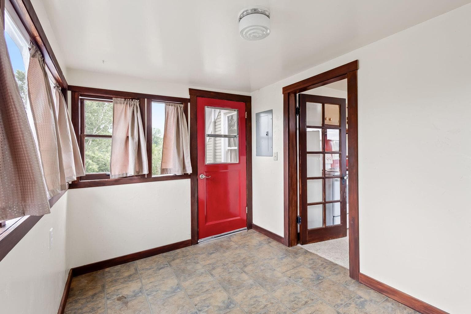 Photo of 305 NE 7th Street 31 of 70