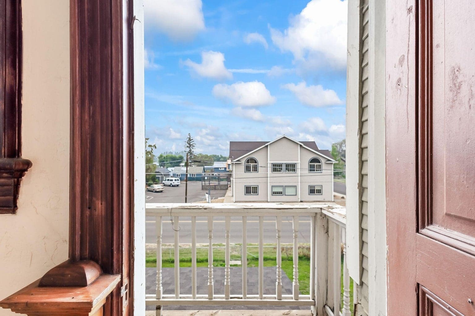 Photo of 305 NE 7th Street 34 of 70
