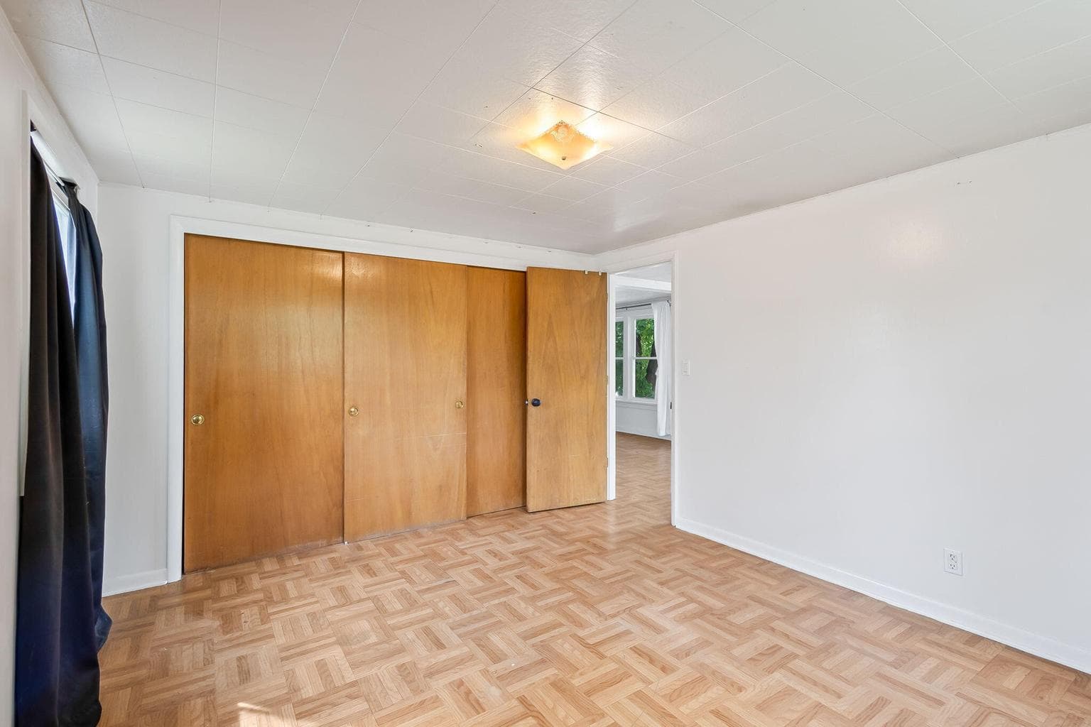 Photo of 305 NE 7th Street 37 of 70