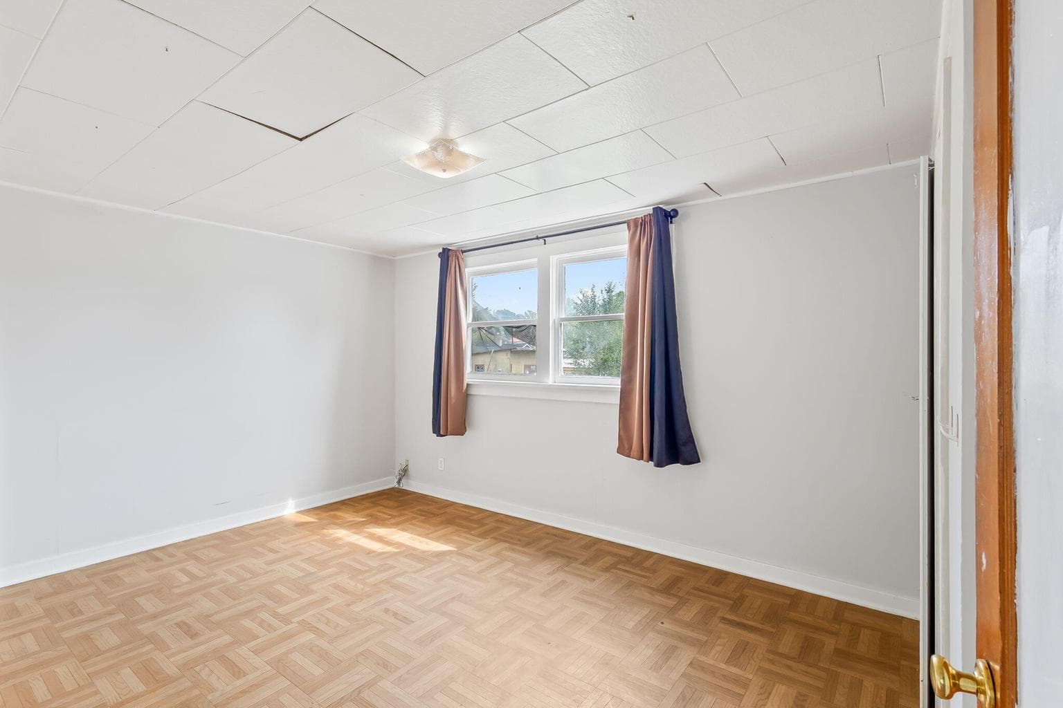 Photo of 305 NE 7th Street 40 of 70