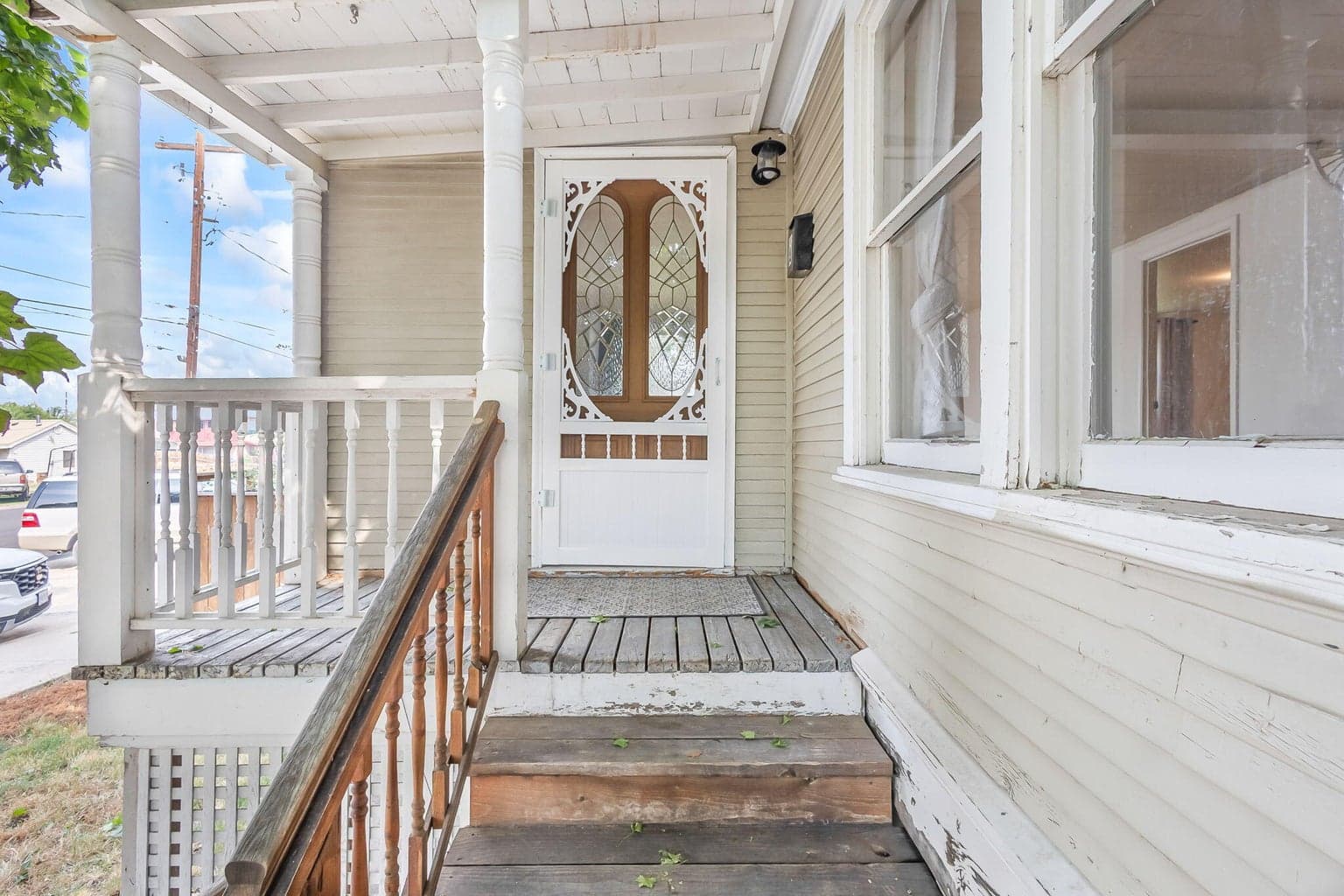Photo of 305 NE 7th Street 48 of 70