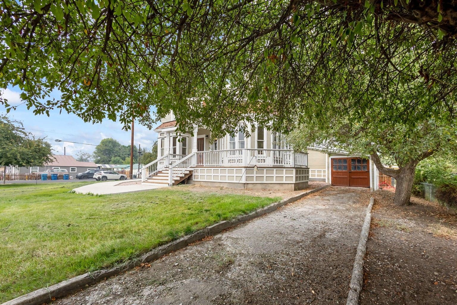 Photo of 305 NE 7th Street 58 of 70