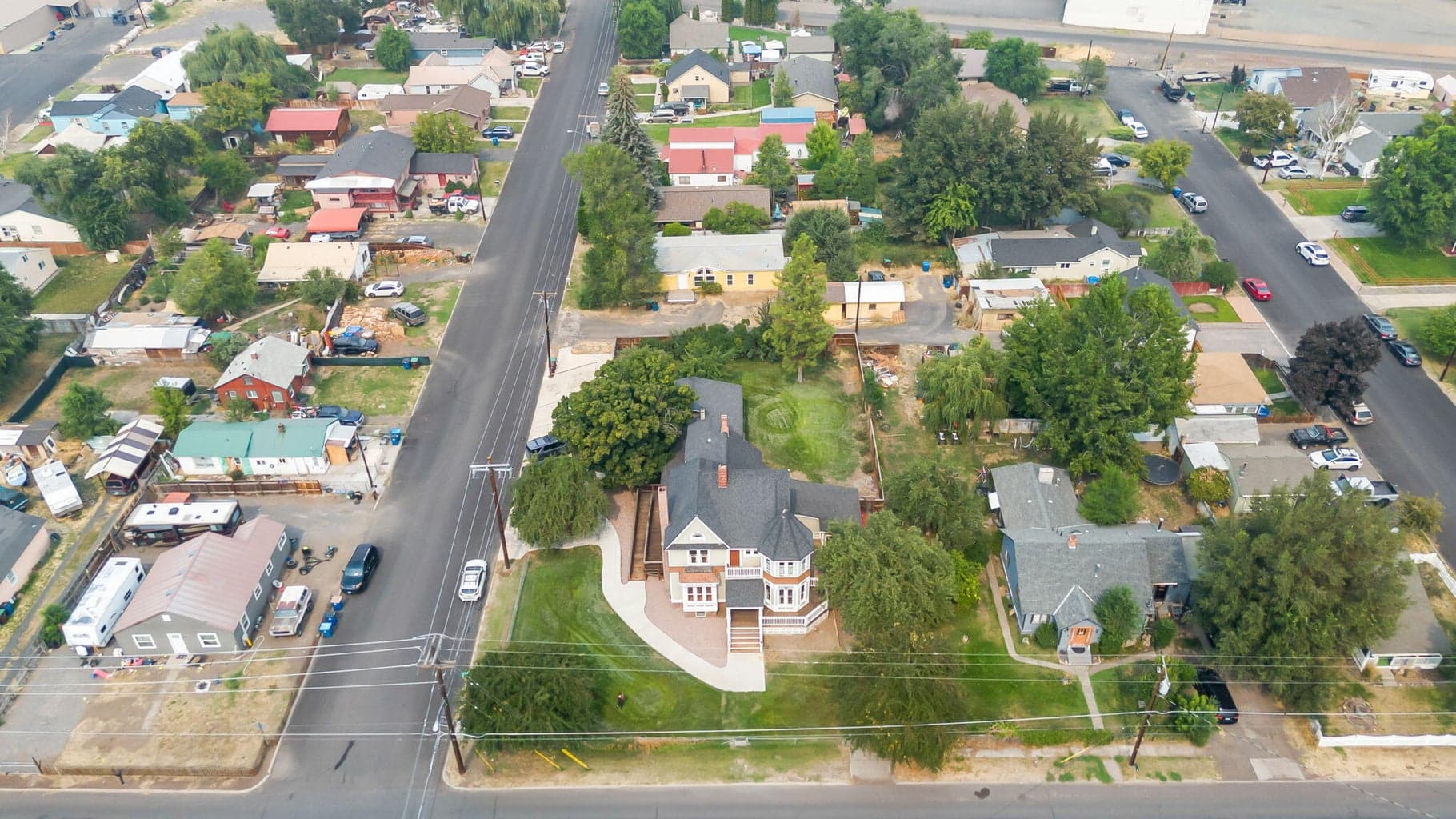 Photo of 305 NE 7th Street 61 of 70