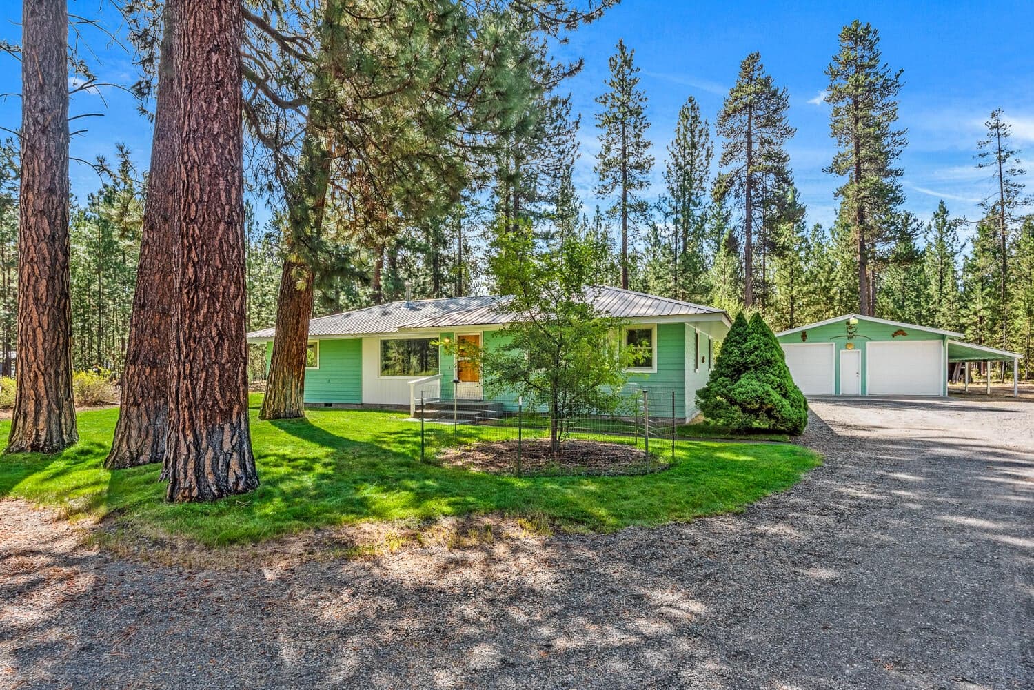 Photo of 14765 N Sugar Pine Way 4 of 31