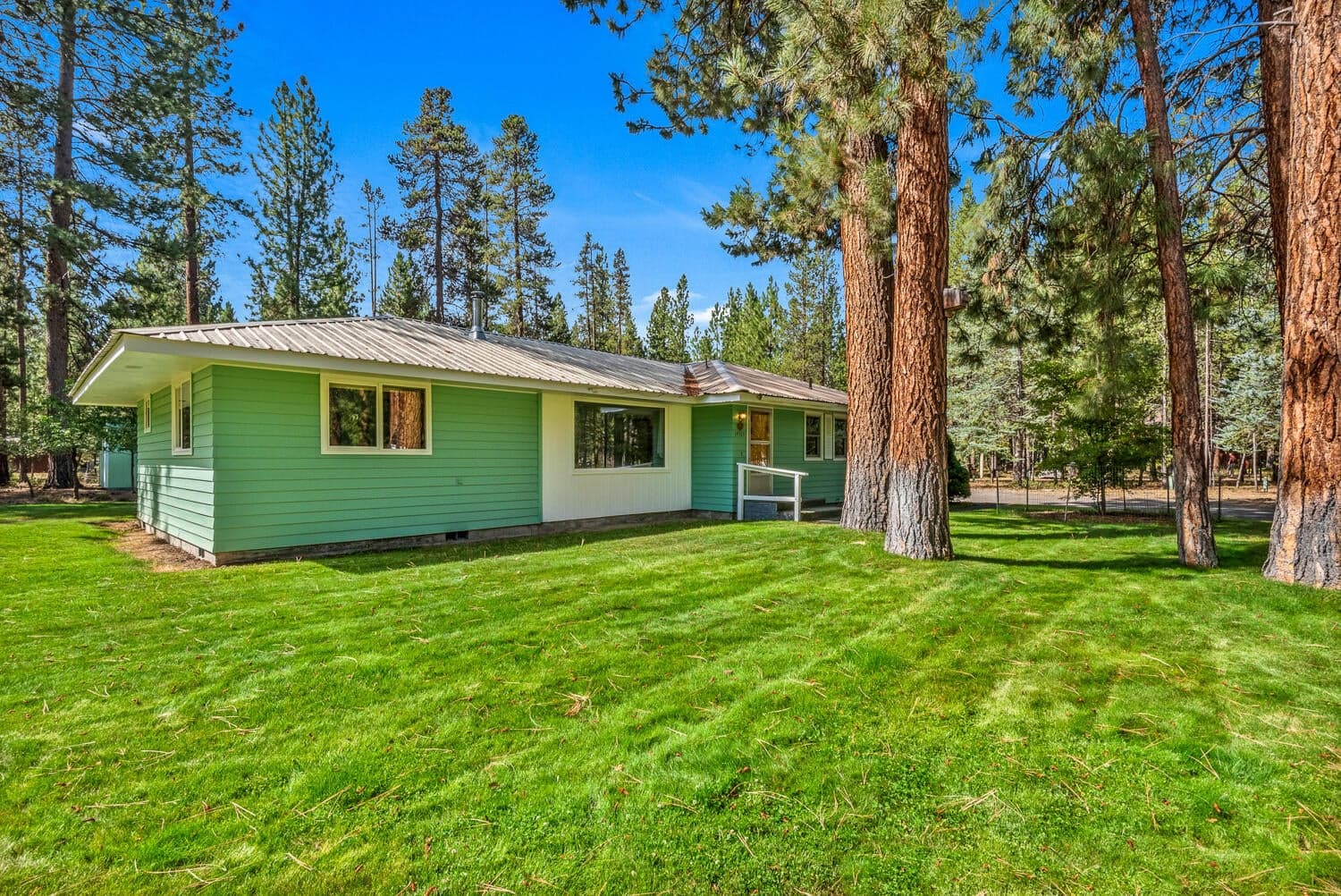Photo of 14765 N Sugar Pine Way 6 of 31