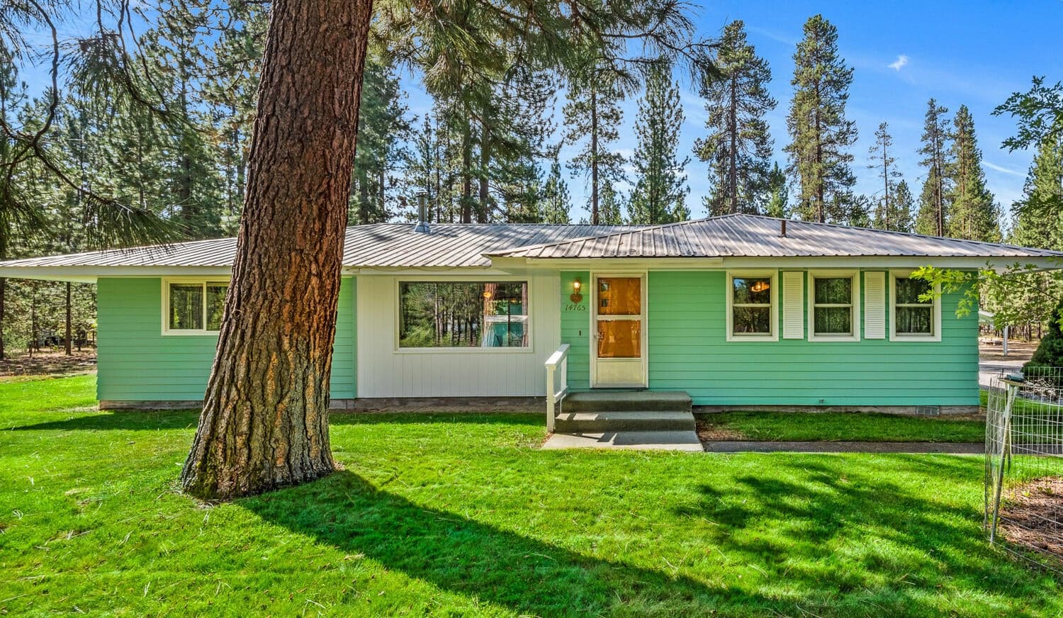 Photo of 14765 N Sugar Pine Way 7 of 31